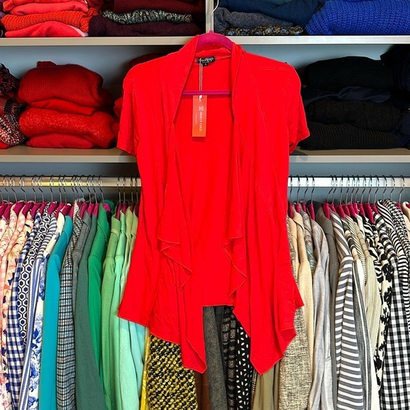 Urban Coco red short sleeve cardigan size S - Picture 1 of 3